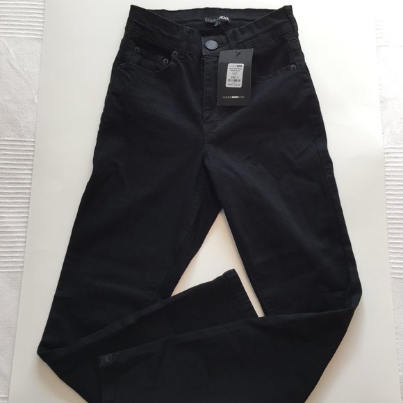 FASHION NOVA MILEY HIGH RISE JEANS-NEWWITH TAGS - Picture 1 of 3